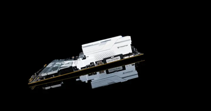 DIY還是品牌機(jī)？讀懂英特爾酷睿Ultra，解鎖ROG魔霸9X省心選擇