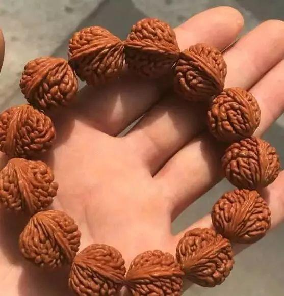 邮票|文玩界，传统的桃核真的就比金刚“低贱”么？