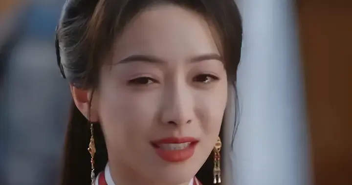 台词含糊表情狰狞，这一次，连陈乔恩和丁禹兮都带不动这个拖油瓶