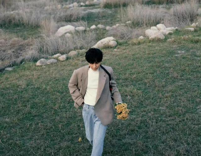 颖儿|成毅 悦游闭年刊