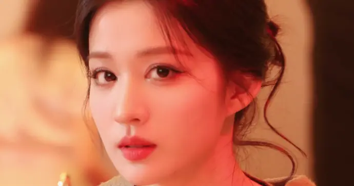 王楚然晚宴生图