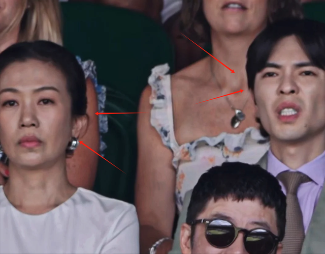 萧敬腾夫妻看温网，林有慧手上大钻戒太晃眼，牵手被嘲：母子出游