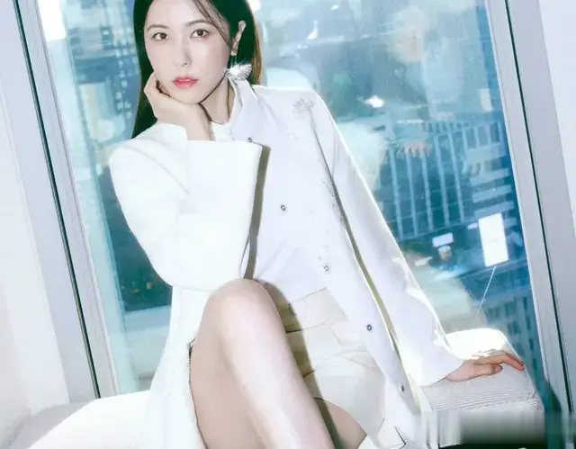 曾黎这大长腿太绝了吧！关键快50了还单身，好爱