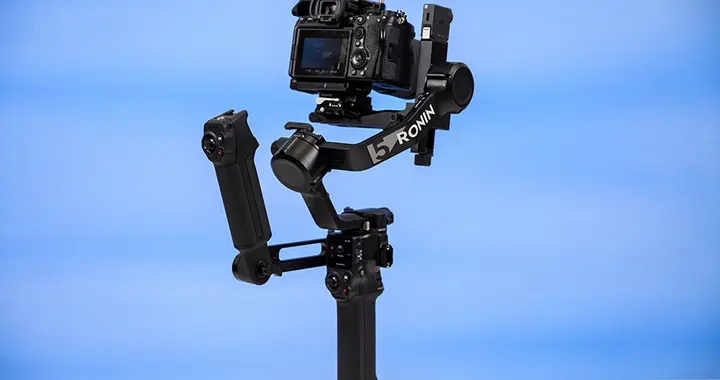 DJI RS 5穩(wěn)定器評測：不是Pro，勝似Pro，單兵作戰(zhàn)新搭檔