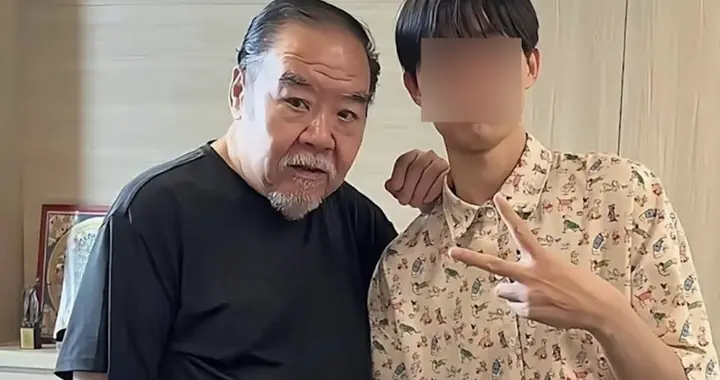 74岁郑则仕近照曝光，满脸白胡子身形变瘦，与周润发跑步减肥成功