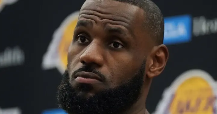 美记解读詹姆斯如何解决球迷起诉 无法律依据预计通过律师驳回