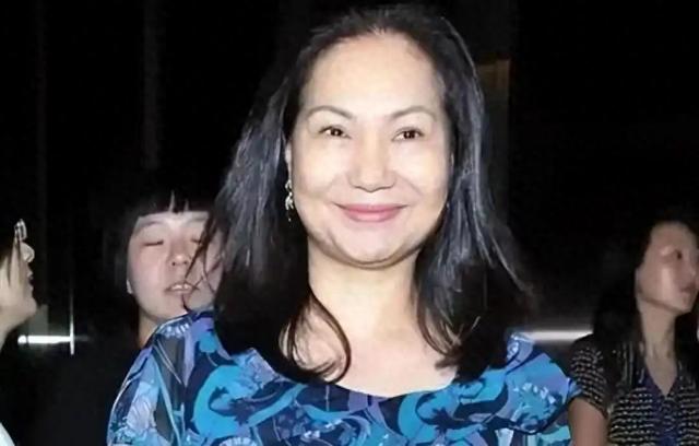 吃人不吐骨头渣！S妈十字发声却“底裤被扒”，大S真是把她宠坏了