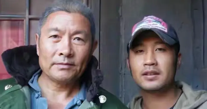 他是国家一级演员，演了半辈子戏，戏外爱妻如命，儿子是他的牵挂