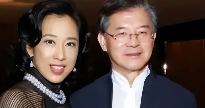 王晶曝霍震霆离婚内幕，罗康瑞早与朱玲玲约定，只是碍于豪门体面