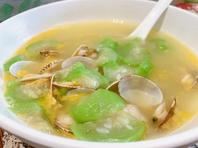 5月，吃苦瓜黄瓜不如吃它，一排毒养颜，二补水美白，三减脂瘦身