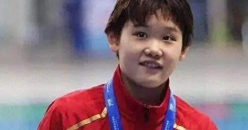 正式告别！21岁张家齐宣布退役，人生不止一种巅峰！去向可能3选1