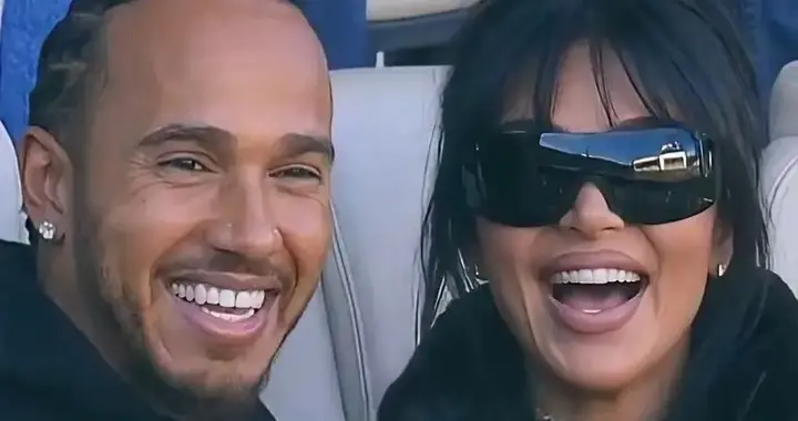 恋情公开？汉密尔顿与金·卡戴珊在超级碗引发轰动，两人共处包厢