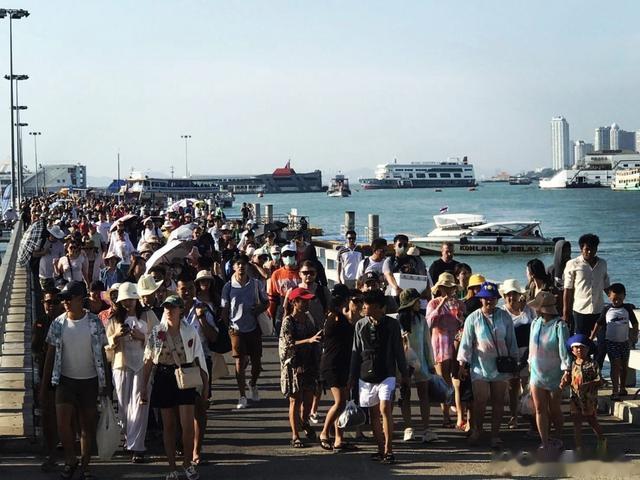 东南亚旅游|小长假泰国阁兰岛2天迎30000名游客