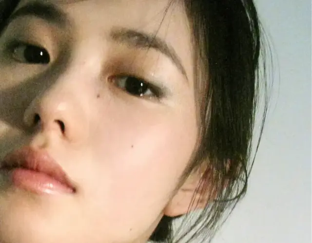 刘浩存清纯自拍照