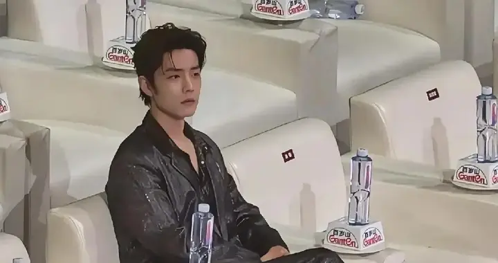 繁华散场才见人品，肖战坐满全场太戳人