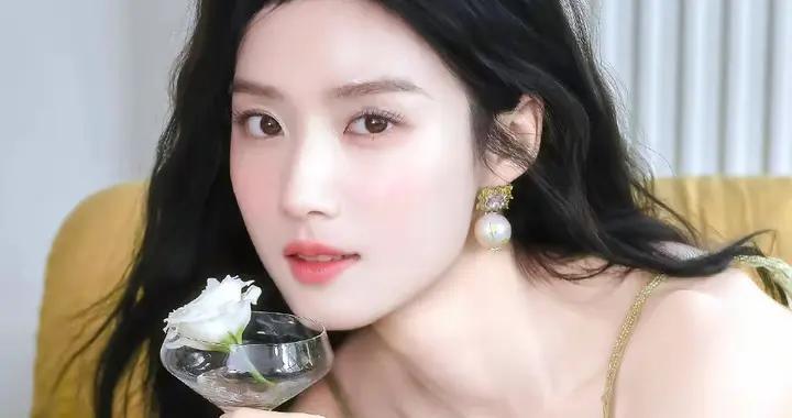 卢昱晓，普女也开始闪光了