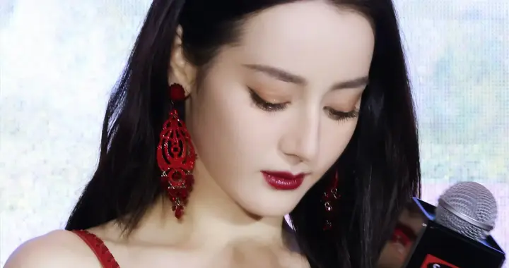 迪丽热巴以前身材很棒