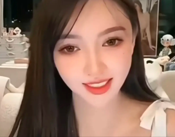 黄晓明估计连夜想分手！叶柯再爆猛料，爸爸和刘德华都招架不住！