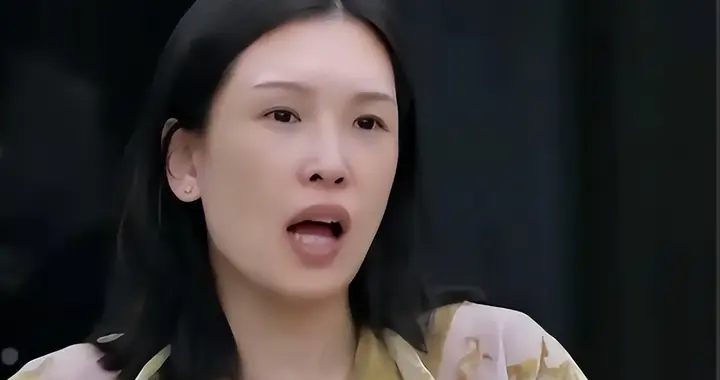 一婚嫁足球名宿，二婚嫁知名主持，44岁上海名模至今无子一地鸡毛