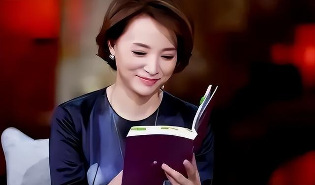 董卿|“央视一姐”董卿，为自己的“虚伪”付出了代价