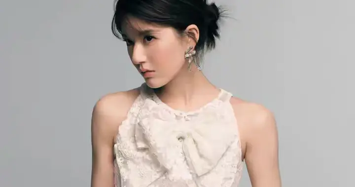 赵露思丝袜写真