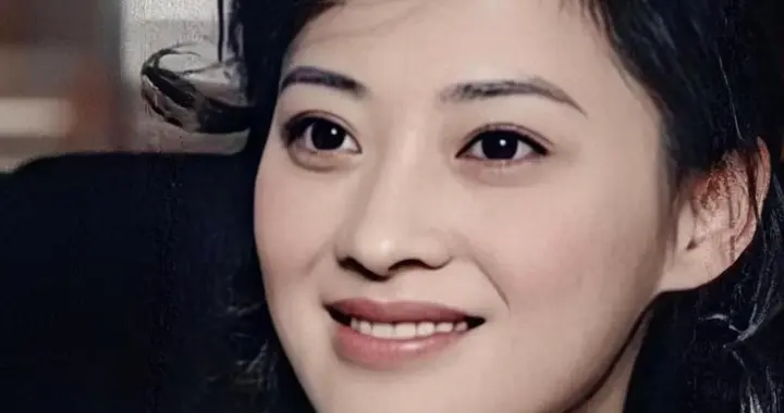 许晴19岁，梅婷19岁，刘雪华19岁，王茜华19岁，谁的美更胜一筹？