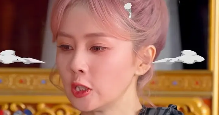 新一期《奔跑吧》白鹿一点偶像包袱都没有，快管理一下嘴和表情吧