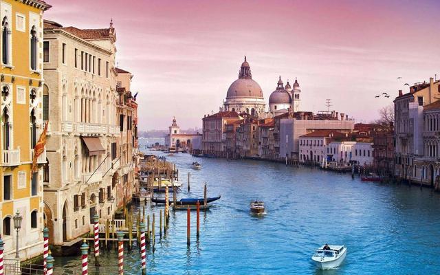 威尼斯|这座城市被水泡着长达32年，但至今仍有人居住 !