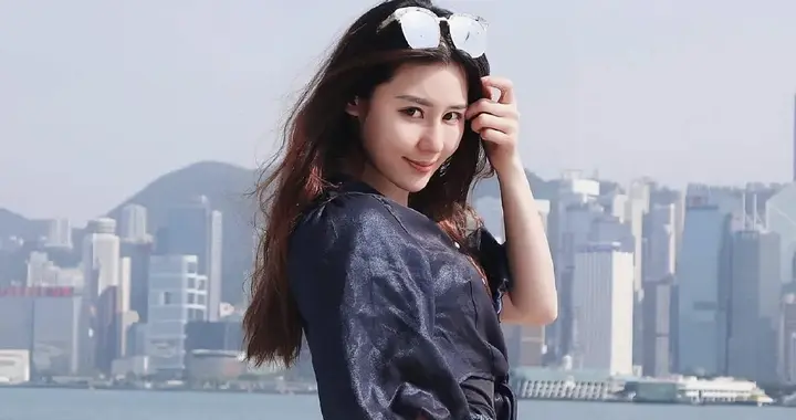 TVB“翻版张柏芝”宣布改名，在内地直播带货，三套房按揭费要还