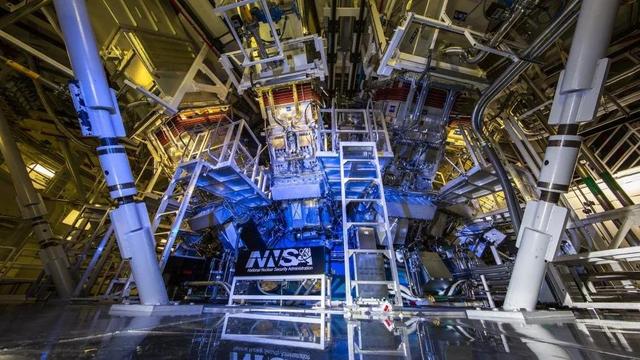 继中国突破EUV光源后，美国紧急启动第二方案，研发新技术淘汰EUV