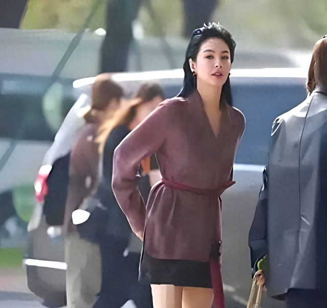 宁静评价张雨绮，全身散发着肉香，生图曝光，难怪追的人排到法国