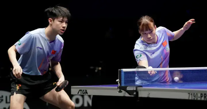 黄友政/石洵瑶3-2险胜对手，晋级混双4强，他们一天4赛，体力堪忧
