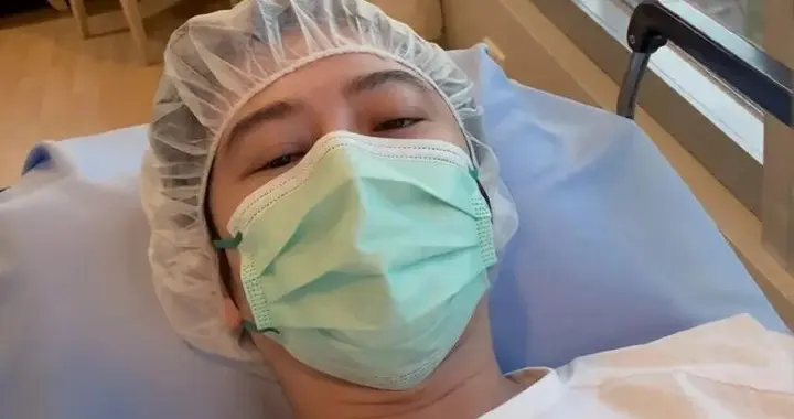 毫无预警入院手术！香港知名男星病容曝光，妻子愁眉苦脸全程陪伴