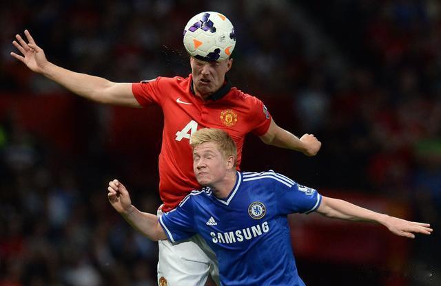 曼联|曼联十年老臣迎职业生涯新曙光，不到30岁仍是当打之年