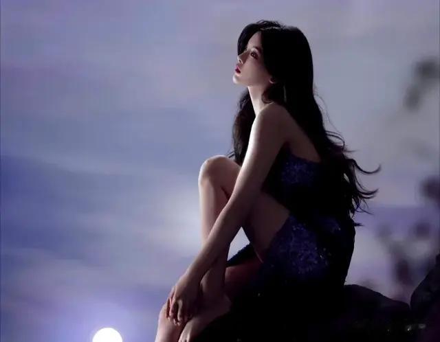 杨超越 这优越的大长腿