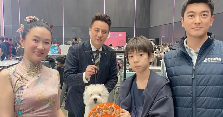 杜江一家现身泰国！霍思燕褶多显老、鼻头肥厚，脸颊绯红过敏严重