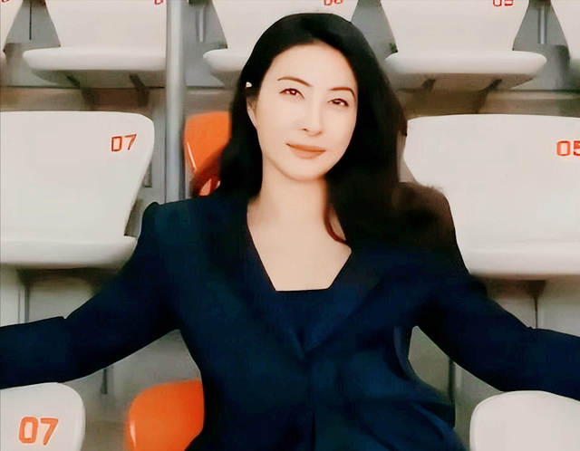 郭家女儿大于霍家儿媳？这一次被央视点名的郭晶晶，暴露真实地位