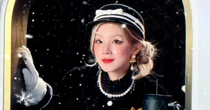 宋雨琦冬日橱窗大片释出 雪境童话里的甜酷公主