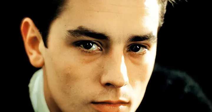 影坛巨星晚年凄惨，去世后留下4亿遗产，分配不均导致3个孩子反目