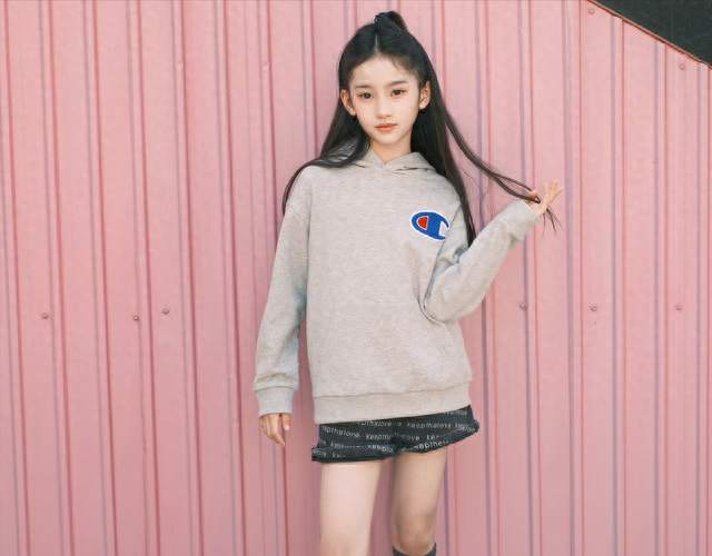 “小刘亦菲”卢雅熙