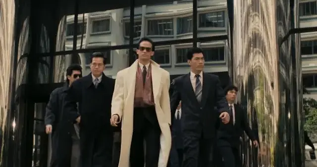 TVB老戏骨惊喜客串内地短剧，娶小20年娇妻定居内地住独栋别墅