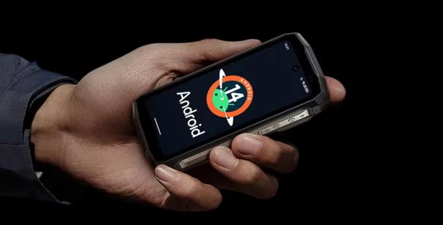 4.7英寸+6200mAh，刚上架的这小屏新机，太离谱了