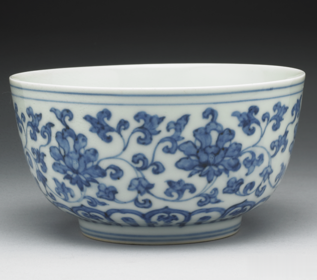 粉彩|明清时期器形厚重的墩式碗瓷器