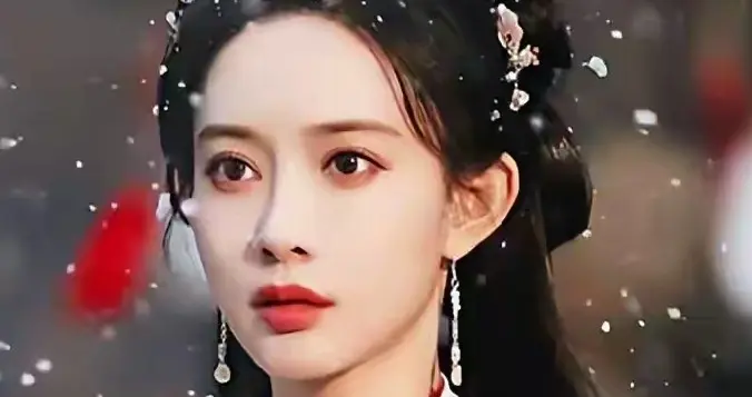 30岁孟子义再破天花板，这一次，她让杨紫和整个内娱都“沉默了”