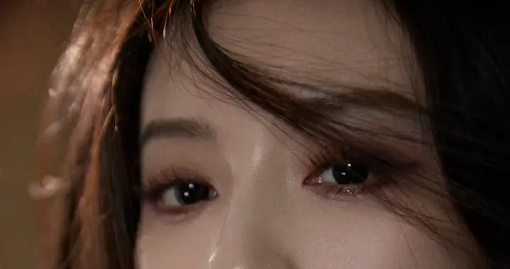 王鹤润 红唇烈焰