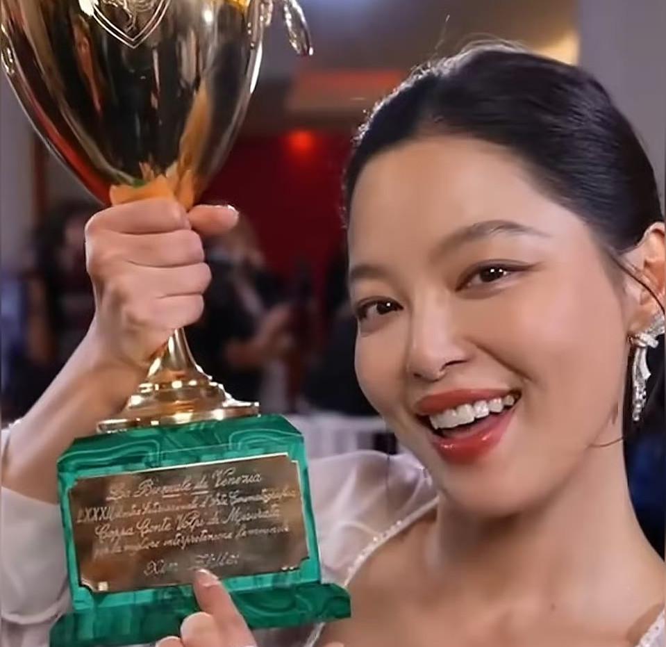 最近内娱好热闹，辛芷蕾郝蕾开撕？张柏芝的话确实一个字都没说错