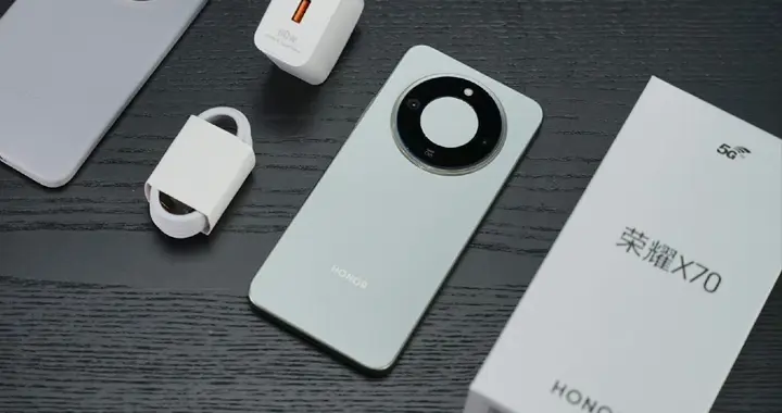 榮耀放棄高利潤了？2.5米抗摔+8300mAh+頂級防水，現已跌至1108元