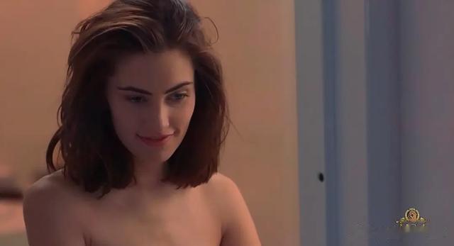 女主美艳至极身材正到爆表，特别是女主那勾魂双眸及冶艳身段