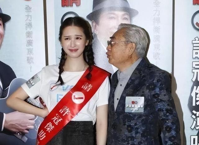 悲惨的小黎姿：被亲爹送给大51岁富豪赚生活费，亲爹却拿钱养小三