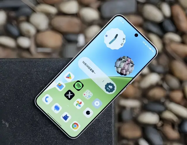 2024续航霸主！五款顶尖直屏旗舰手机测评，谁能真正撑到最后？